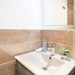 Cozy Downtown Haven For Couples * בודפשט
