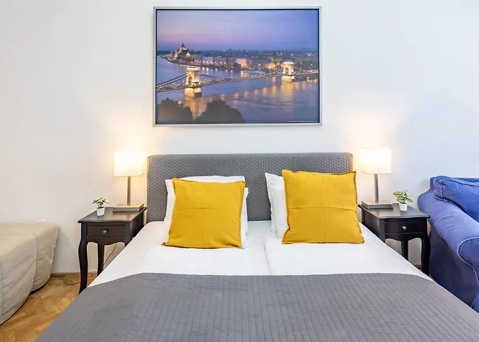 Cozy Downtown Haven For Couples * Budapesta